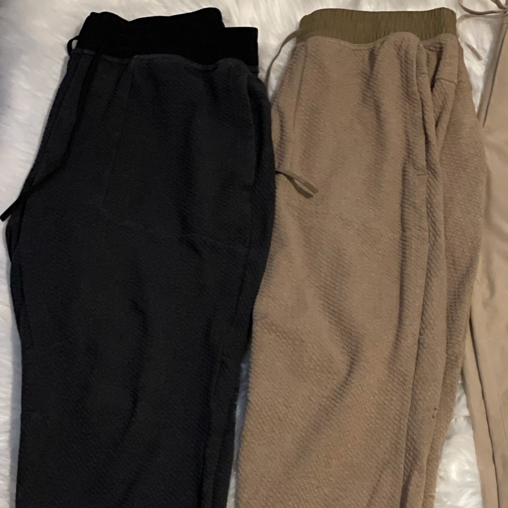 Bundle of two Lululemon joggers